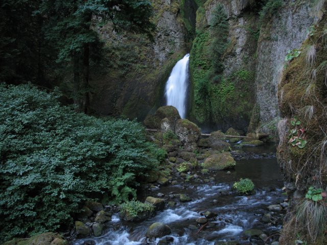 7.30.06 Wahclella Falls 045 